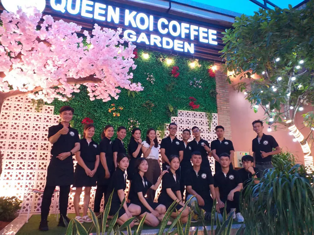 dong phuc queen koi coffee garden