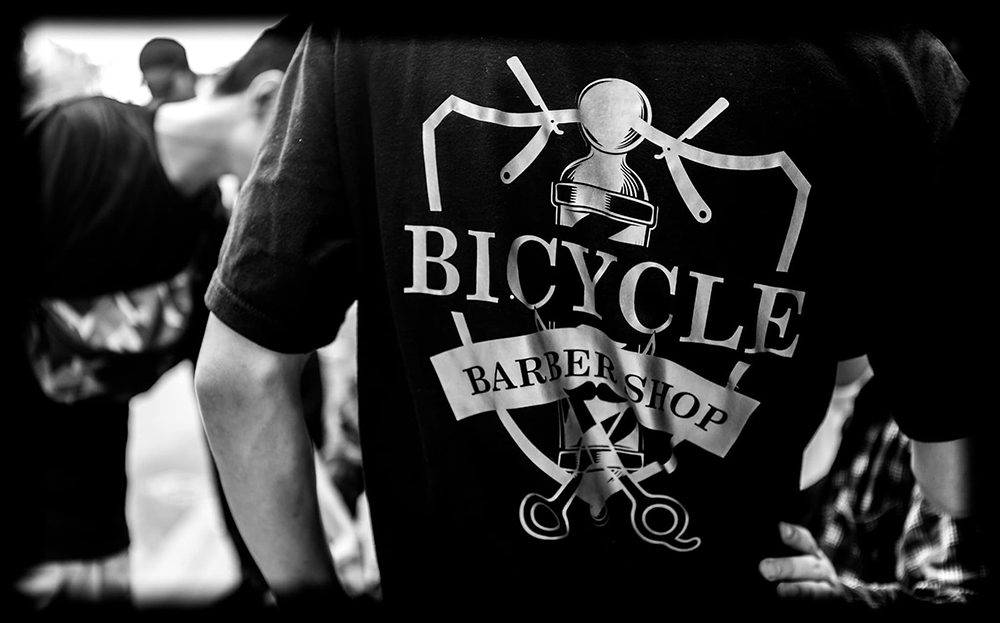 dong phuc nhan vien bicycle barber shop
