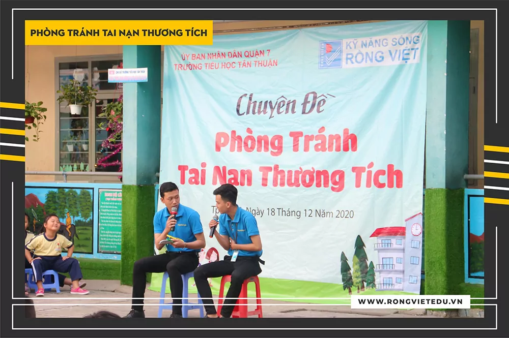 dong phuc rong viet education