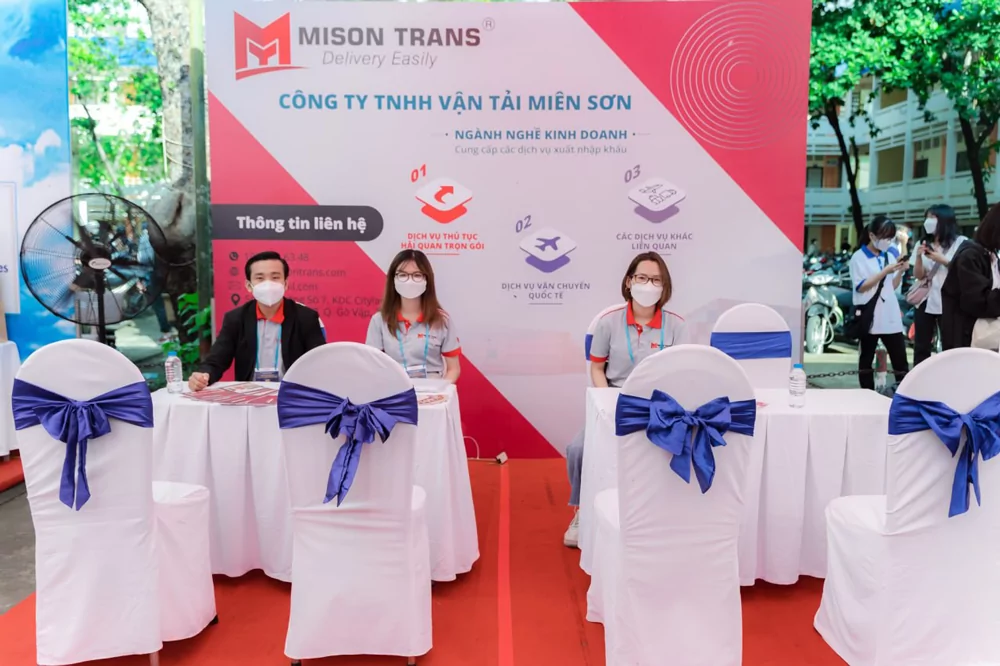 hinh anh dong phuc mison trans deliver easily