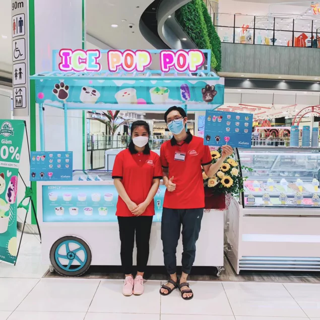 hinh anh dong phuc nhan vien ice pop pop hand crafted ice cream