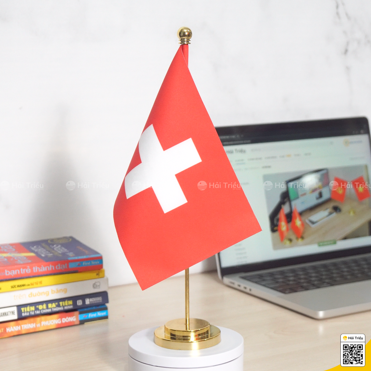 co thuy si de ban de don inox ma vang